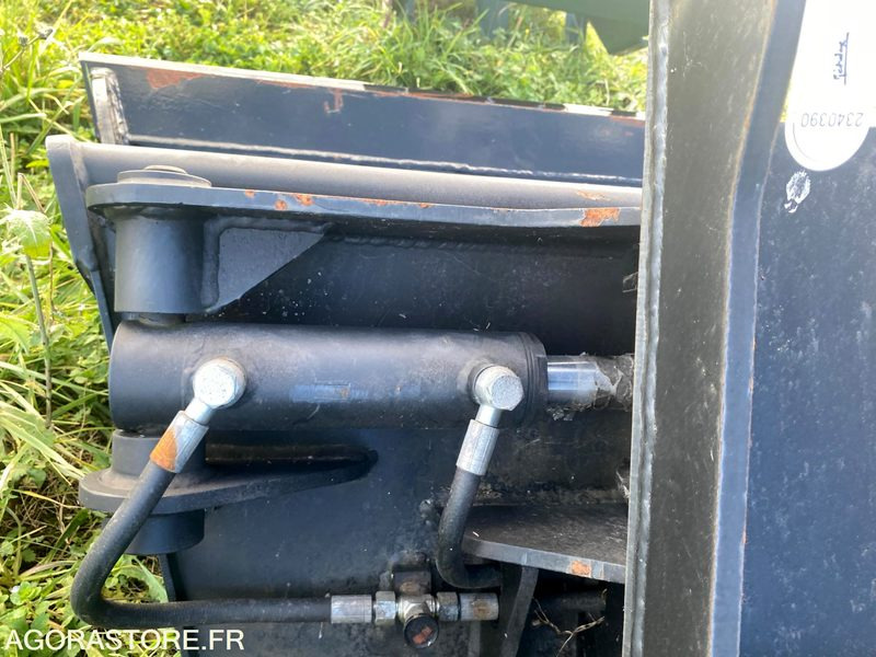 Godet curage orientable pour pelle 4T à 6T NEUF - Pièces de rechange pour Engins de chantier: photos 5 Godet curage orientable pour pelle 4T à 6T NEUF - Pièces de rechange pour Engins de chantier: photos 5