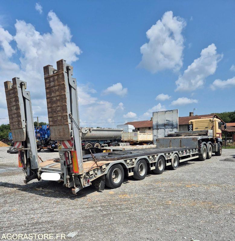 Porte engins 4 essieux - Remorque porte-engin surbaissée: photos 2 Porte engins 4 essieux - Remorque porte-engin surbaissée: photos 2