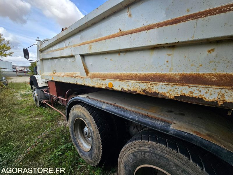 Porteur benne Renault C260 - 1985 - 356393km - BQ230WS - Camion benne: photos 4 Porteur benne Renault C260 - 1985 - 356393km - BQ230WS - Camion benne: photos 4