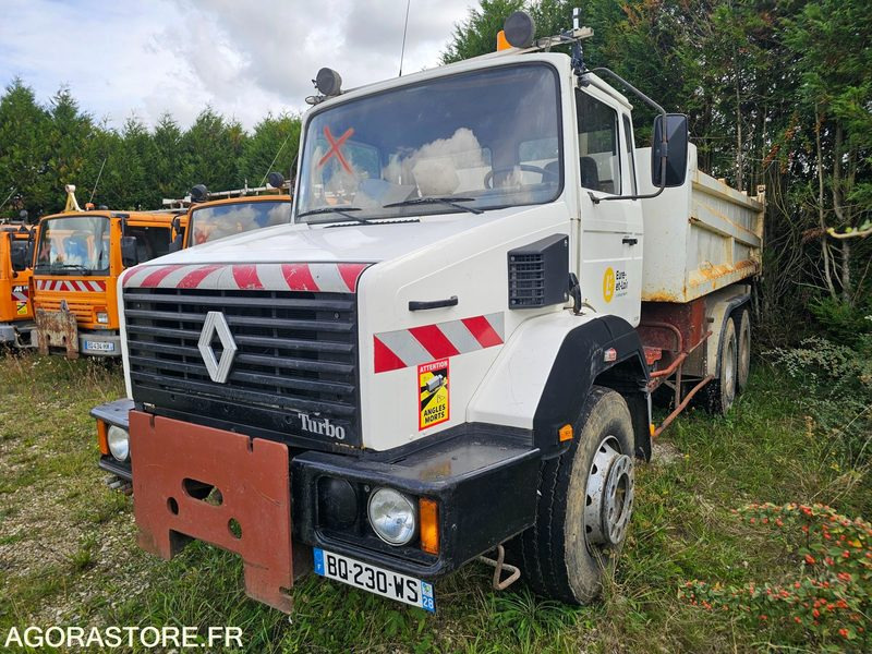 Porteur benne Renault C260 - 1985 - 356393km - BQ230WS - Camion benne: photos 1 Porteur benne Renault C260 - 1985 - 356393km - BQ230WS - Camion benne: photos 1