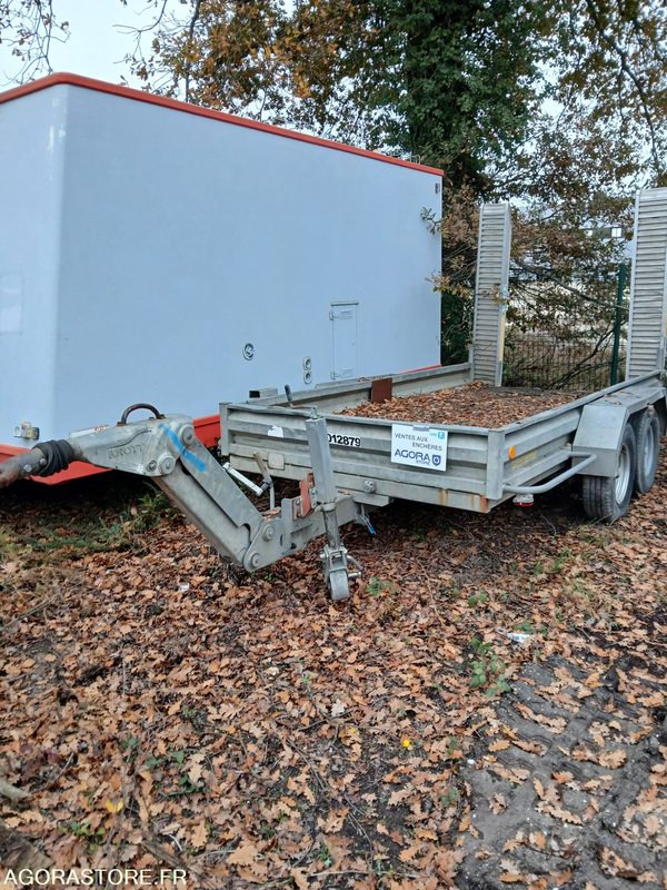 REMORQUE PORTE ENGINS - Remorque plateau: photos 3 REMORQUE PORTE ENGINS - Remorque plateau: photos 3