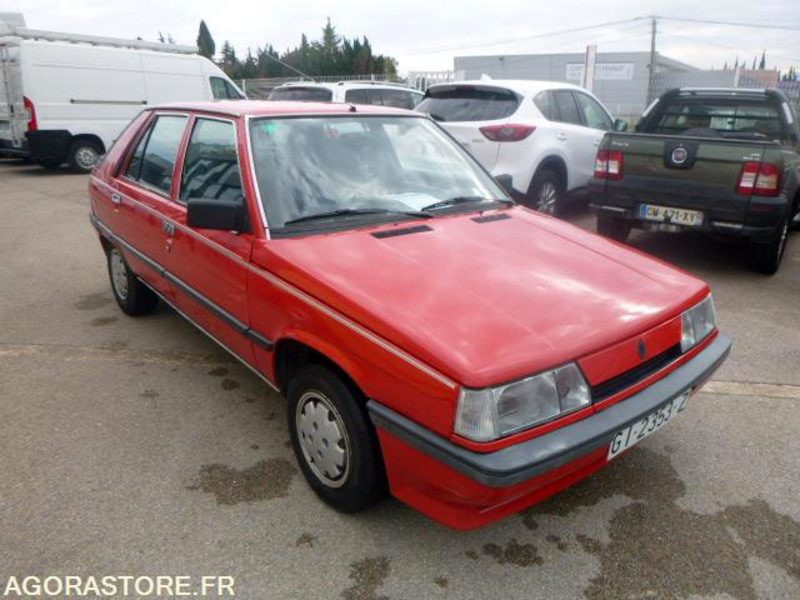 RENAULT 11 TSE - 1987 - 155 360km - Voiture: photos 4 RENAULT 11 TSE - 1987 - 155 360km - Voiture: photos 4