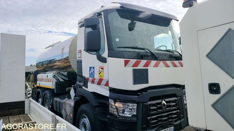 RENAULT C380 - 2020 - 13103 KM - Répandeuse: photos 1 RENAULT C380 - 2020 - 13103 KM - Répandeuse: photos 1