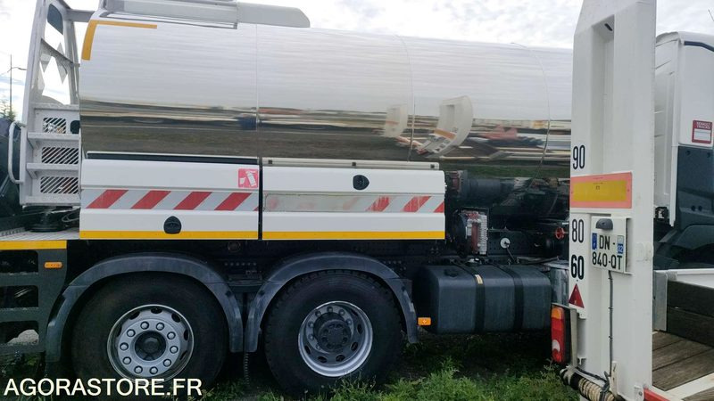 RENAULT C380 - 2020 - 13103 KM - Répandeuse: photos 5 RENAULT C380 - 2020 - 13103 KM - Répandeuse: photos 5