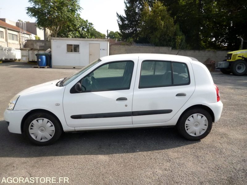RENAULT CLIO 1.5 DCI - 2007 - Voiture: photos 2 RENAULT CLIO 1.5 DCI - 2007 - Voiture: photos 2