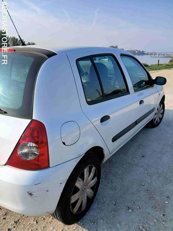 Voiture RENAULT CLIO II 1.5 DCI DE 2008: photos 6