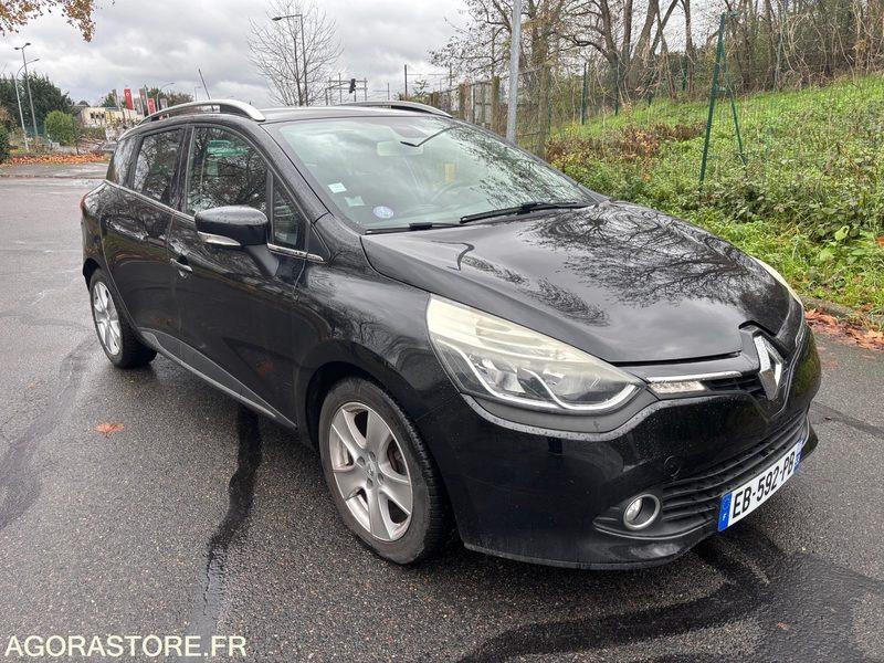 RENAULT- Clio Estate IV - Boite Automatique - année 2016 - 128000 kms - Essence - Voiture break: photos 4 RENAULT- Clio Estate IV - Boite Automatique - année 2016 - 128000 kms - Essence - Voiture break: photos 4