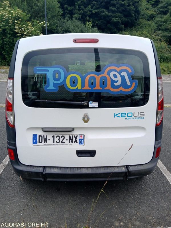 RENAULT KANGOO TPMR N°150560 - Minibus, Transport de personnes: photos 3 RENAULT KANGOO TPMR N°150560 - Minibus, Transport de personnes: photos 3