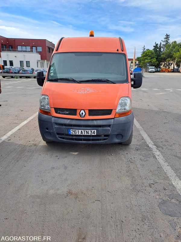 RENAULT MASTER - 2006 - 286716 KM - P1505347 - Fourgon utilitaire: photos 2 RENAULT MASTER - 2006 - 286716 KM - P1505347 - Fourgon utilitaire: photos 2