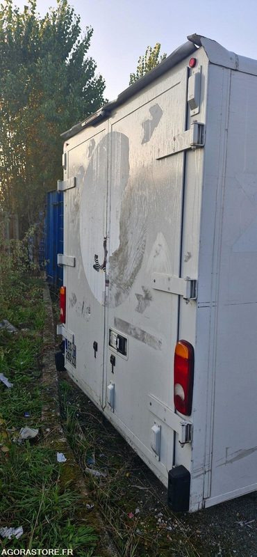RENAULT MASTER -EC-260-ZZ- 2016 - 210320 KM- NON ROULANT suite accident - Fourgon utilitaire: photos 4 RENAULT MASTER -EC-260-ZZ- 2016 - 210320 KM- NON ROULANT suite accident - Fourgon utilitaire: photos 4