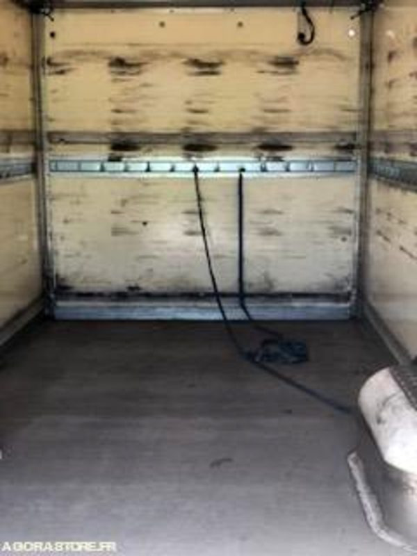 RENAULT MASTER / non roulant / 550 000Km - 2016 - Fourgon utilitaire: photos 3 RENAULT MASTER / non roulant / 550 000Km - 2016 - Fourgon utilitaire: photos 3