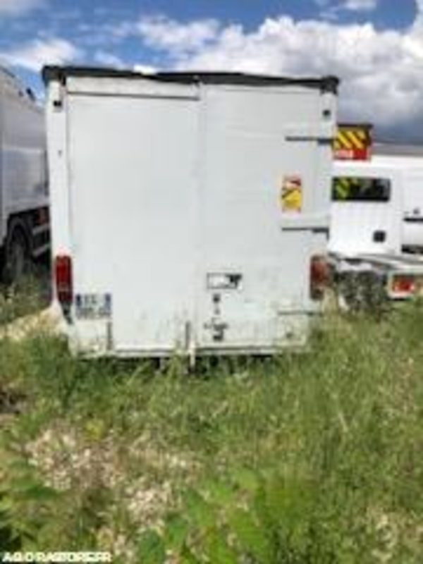 RENAULT MASTER / non roulant / 550 000Km - 2016 - Fourgon utilitaire: photos 4 RENAULT MASTER / non roulant / 550 000Km - 2016 - Fourgon utilitaire: photos 4
