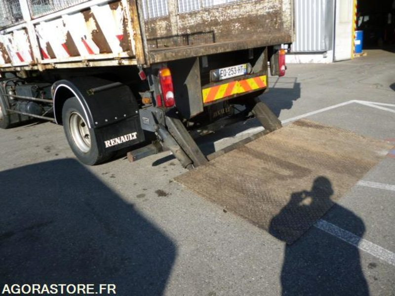 RENAULT MIDLUM 220 DCI BENNE HAYON 174900kms 2003 - Camion benne: photos 4 RENAULT MIDLUM 220 DCI BENNE HAYON 174900kms 2003 - Camion benne: photos 4