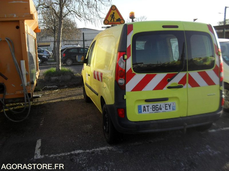 RENAULT NEW KANGOO UTILITAIRE - Fourgonnette: photos 4 RENAULT NEW KANGOO UTILITAIRE - Fourgonnette: photos 4