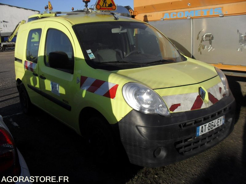 RENAULT NEW KANGOO UTILITAIRE - Fourgonnette: photos 1 RENAULT NEW KANGOO UTILITAIRE - Fourgonnette: photos 1