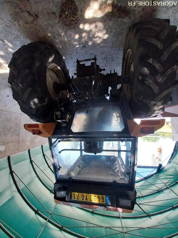 RENAULT TRACTEUR ERGOS446 - Tracteur agricole: photos 4 RENAULT TRACTEUR ERGOS446 - Tracteur agricole: photos 4