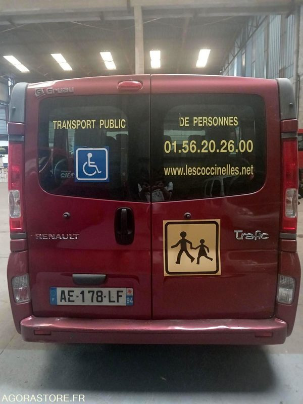 RENAULT TRAFIC TPMR N°090322 - Minibus, Transport de personnes: photos 5 RENAULT TRAFIC TPMR N°090322 - Minibus, Transport de personnes: photos 5