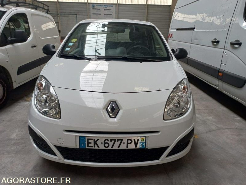 RENAULT TWINGO EK-677-PV - Voiture: photos 1 RENAULT TWINGO EK-677-PV - Voiture: photos 1