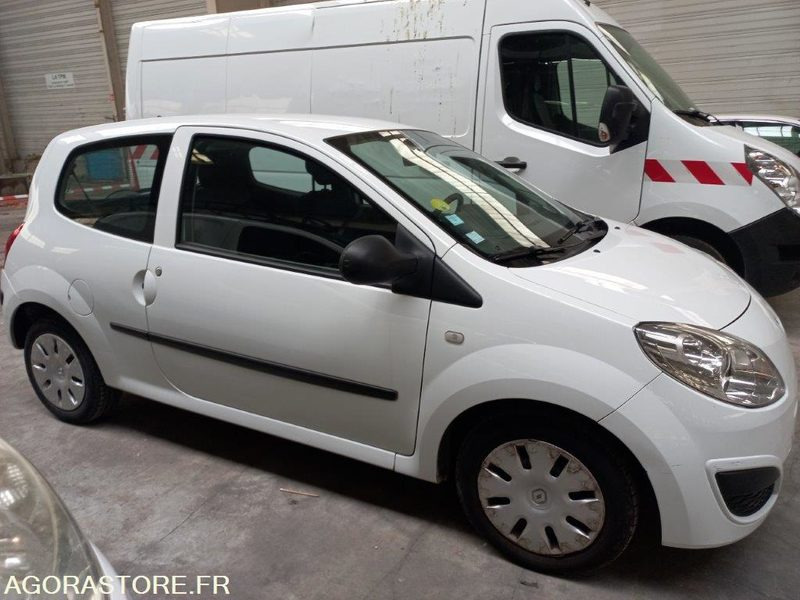 RENAULT TWINGO EK-677-PV - Voiture: photos 3 RENAULT TWINGO EK-677-PV - Voiture: photos 3