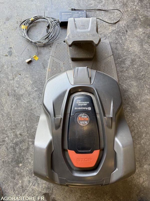 ROBOT de tonte 450x Husqvarna occasion 2022 5000m2 - Motofaucheuse: photos 1 ROBOT de tonte 450x Husqvarna occasion 2022 5000m2 - Motofaucheuse: photos 1