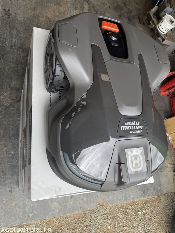 ROBOT de tonte NEUF 430x NERA Husqvarna UNITAIRE - Motofaucheuse: photos 2 ROBOT de tonte NEUF 430x NERA Husqvarna UNITAIRE - Motofaucheuse: photos 2