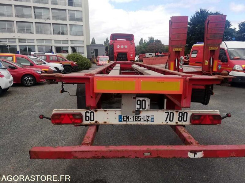 REMORQUE FRUEHAUF porte conteneurs - Remorque: photos 1 REMORQUE FRUEHAUF porte conteneurs - Remorque: photos 1