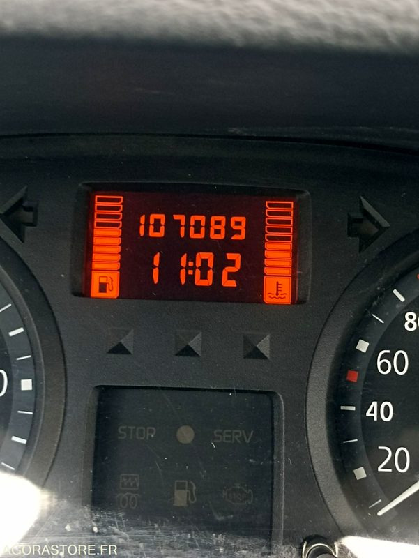 Renault Clio 2 1.5 dCi - 107100kms - 2004 - Voiture: photos 5 Renault Clio 2 1.5 dCi - 107100kms - 2004 - Voiture: photos 5