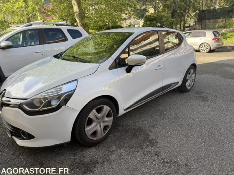 Renault Clio 4 56017 kms 2014 - Voiture: photos 2 Renault Clio 4 56017 kms 2014 - Voiture: photos 2