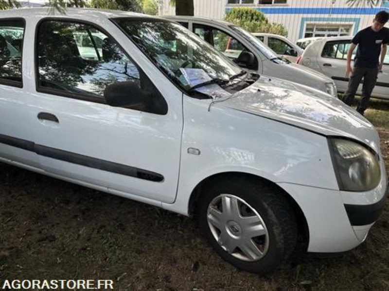 Renault Clio - 581BEM57 - Voiture: photos 4 Renault Clio - 581BEM57 - Voiture: photos 4