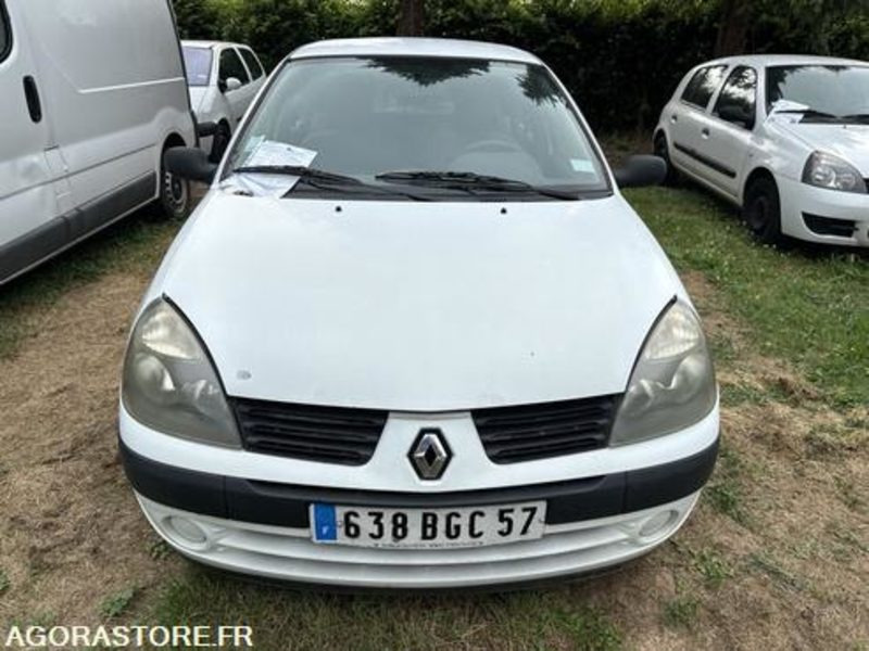 Renault Clio - 638BGC57 - Voiture: photos 2 Renault Clio - 638BGC57 - Voiture: photos 2