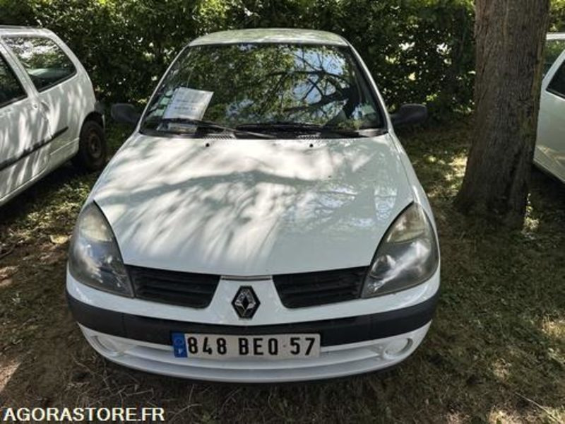 Renault Clio - 848BEQ57 - Voiture: photos 4 Renault Clio - 848BEQ57 - Voiture: photos 4