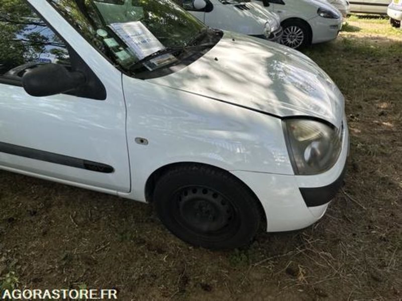Renault Clio - 848BEQ57 - Voiture: photos 2 Renault Clio - 848BEQ57 - Voiture: photos 2