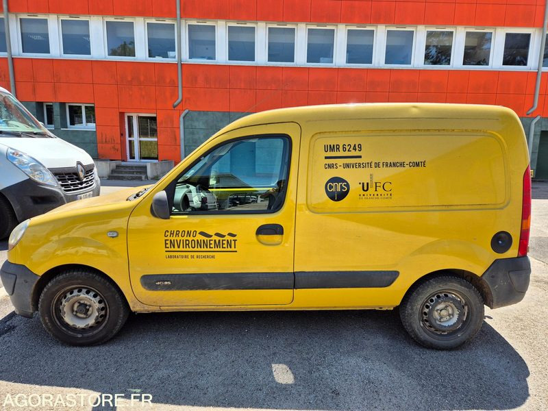 Renault Kangoo - année 2006 - 151570 kms - Fourgonnette: photos 1 Renault Kangoo - année 2006 - 151570 kms - Fourgonnette: photos 1