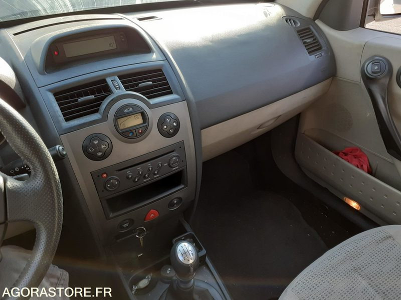 Renault Megane - 2008 - 191062kms - CB181LE - Voiture break: photos 5 Renault Megane - 2008 - 191062kms - CB181LE - Voiture break: photos 5