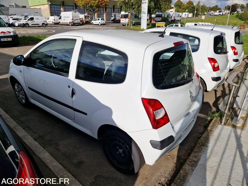 Renault Twingo - 2009 - 101299 - 430AQQ29 - Voiture: photos 4 Renault Twingo - 2009 - 101299 - 430AQQ29 - Voiture: photos 4