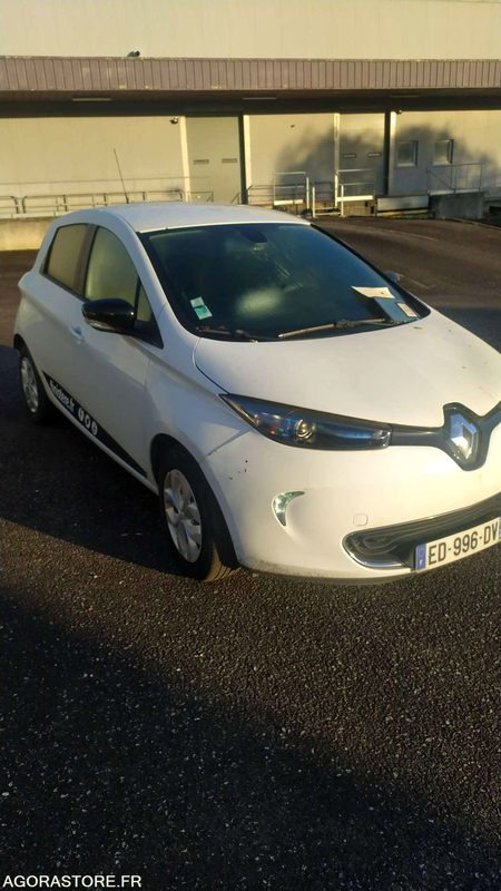 Renault Zoe - 2016 - Voiture: photos 1 Renault Zoe - 2016 - Voiture: photos 1