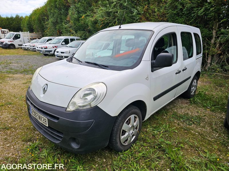Renault kangoo - 2008 - 205600km - 2982WX28 - Voiture: photos 1 Renault kangoo - 2008 - 205600km - 2982WX28 - Voiture: photos 1
