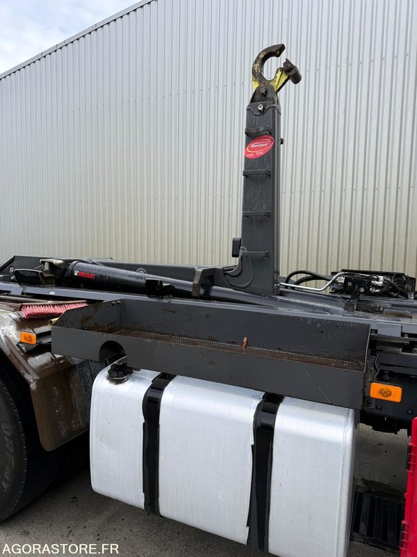 Camion ampliroll Renault porteur C460 Ampliroll Grue 6x2 remorquant: photos 6 Camion ampliroll Renault porteur C460 Ampliroll Grue 6x2 remorquant: photos 6