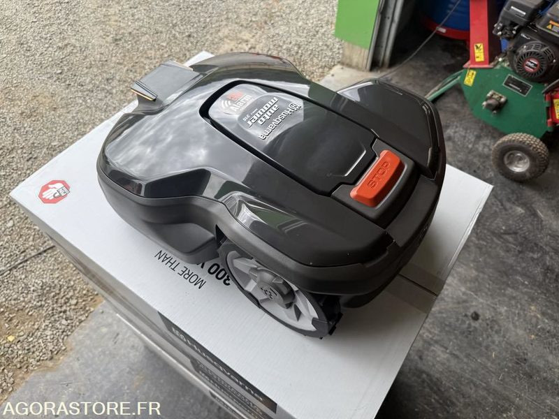 Robot NEUF en Carton origine HUSQVARNA 315 MARK II UNITAIRE - Motofaucheuse: photos 1 Robot NEUF en Carton origine HUSQVARNA 315 MARK II UNITAIRE - Motofaucheuse: photos 1