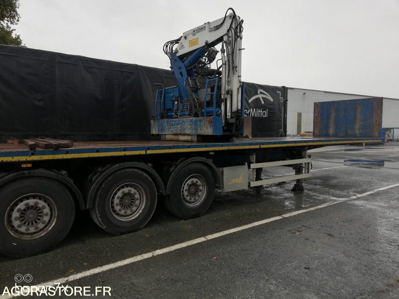 Semi-remorque Royen grue roulante Kennis 2014 (3971) - Semi-remorque plateau: photos 2 Semi-remorque Royen grue roulante Kennis 2014 (3971) - Semi-remorque plateau: photos 2