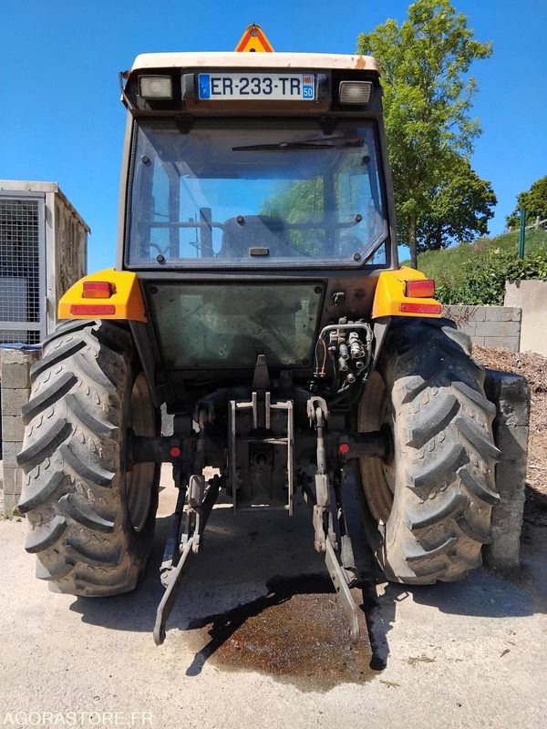TRACTEUR CLASS ERGOS 436 - Tracteur agricole: photos 3 TRACTEUR CLASS ERGOS 436 - Tracteur agricole: photos 3