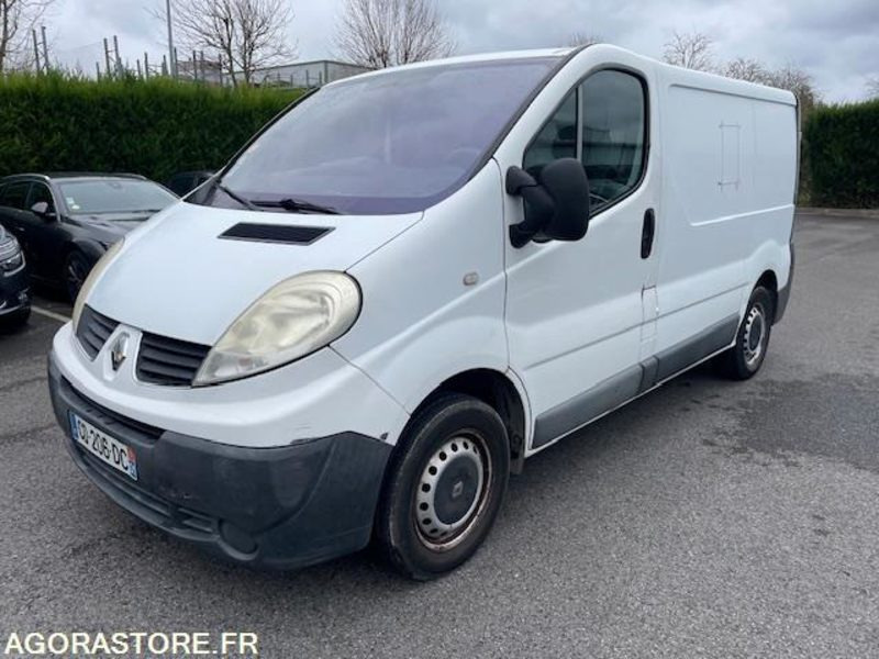 TRAFIC FG L1H1 1000kg CONFORT €5 DCI 90 . 03/2012 . 190000 km - Fourgon utilitaire: photos 1 TRAFIC FG L1H1 1000kg CONFORT €5 DCI 90 . 03/2012 . 190000 km - Fourgon utilitaire: photos 1