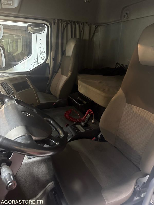RENAULT PREMIUM 460 - 742268KM - Tracteur routier: photos 5 RENAULT PREMIUM 460 - 742268KM - Tracteur routier: photos 5