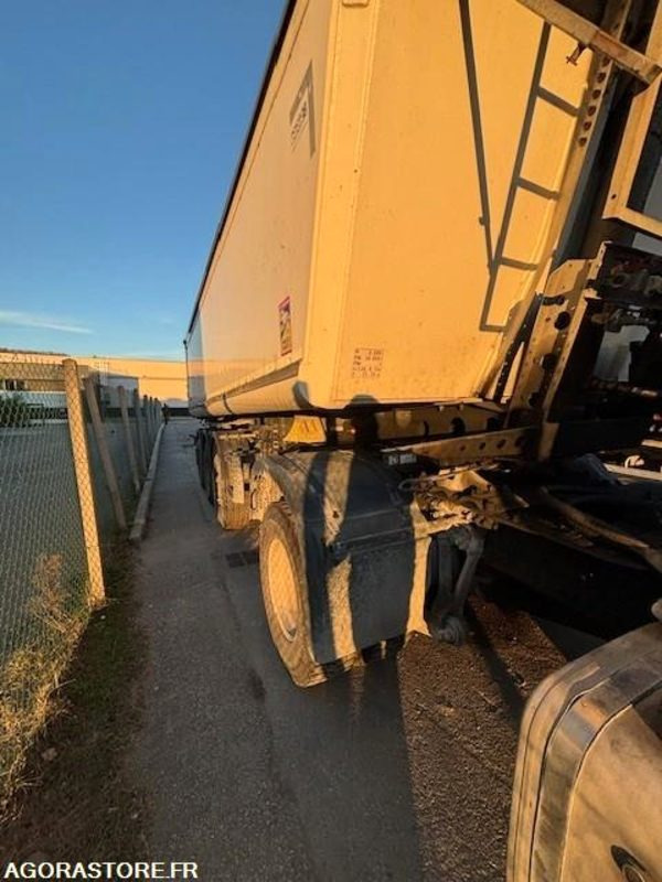 TRACTEUR 4X2 MERCEDES ACTROS 1845 2018 385 000 KM + BENNE ALUMINIUM SHMITZ 2016 - Tracteur routier: photos 5 TRACTEUR 4X2 MERCEDES ACTROS 1845 2018 385 000 KM + BENNE ALUMINIUM SHMITZ 2016 - Tracteur routier: photos 5