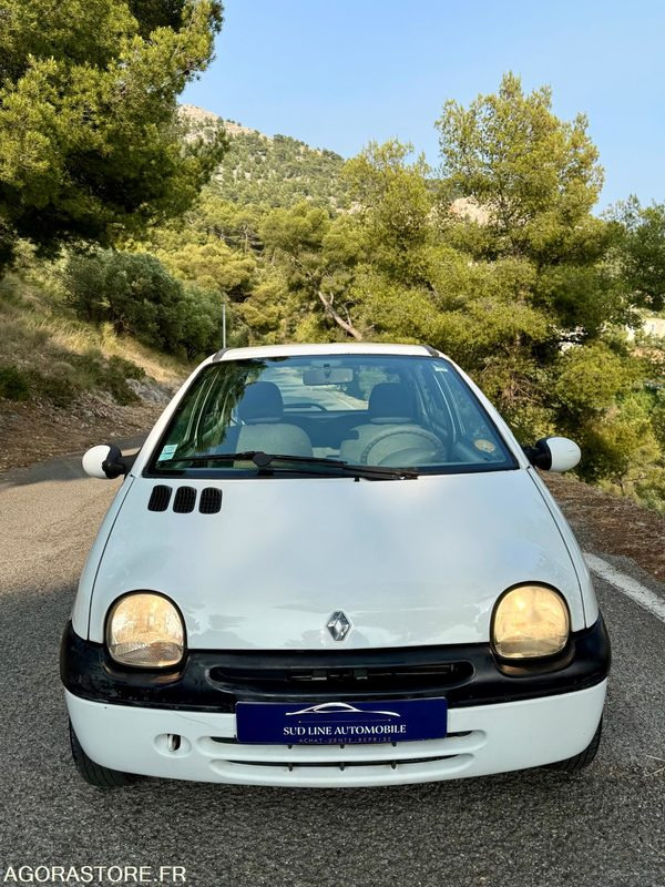 Twingo 1.2 Expression - 2003 - Voiture: photos 4 Twingo 1.2 Expression - 2003 - Voiture: photos 4