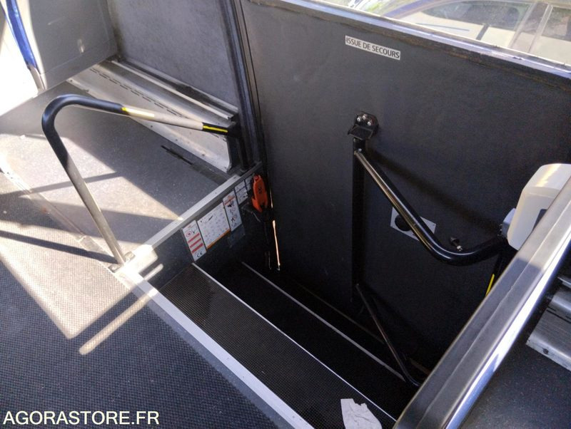 VDL BOVA FUTURA FLD10 N°126049 - Minibus, Transport de personnes: photos 4 VDL BOVA FUTURA FLD10 N°126049 - Minibus, Transport de personnes: photos 4