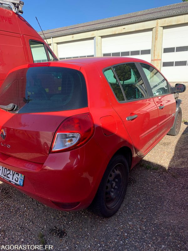 VL RENAULT CLIO3 AB102YS - Voiture: photos 4 VL RENAULT CLIO3 AB102YS - Voiture: photos 4