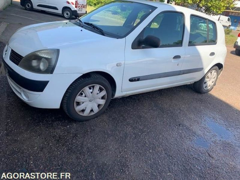 VOITURE CLIO RENAULT roulante - Voiture: photos 1 VOITURE CLIO RENAULT roulante - Voiture: photos 1
