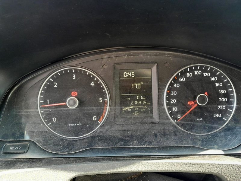VW TRANSPORTER L2H3 4X4 DF-939-WZ - Fourgon utilitaire: photos 4 VW TRANSPORTER L2H3 4X4 DF-939-WZ - Fourgon utilitaire: photos 4