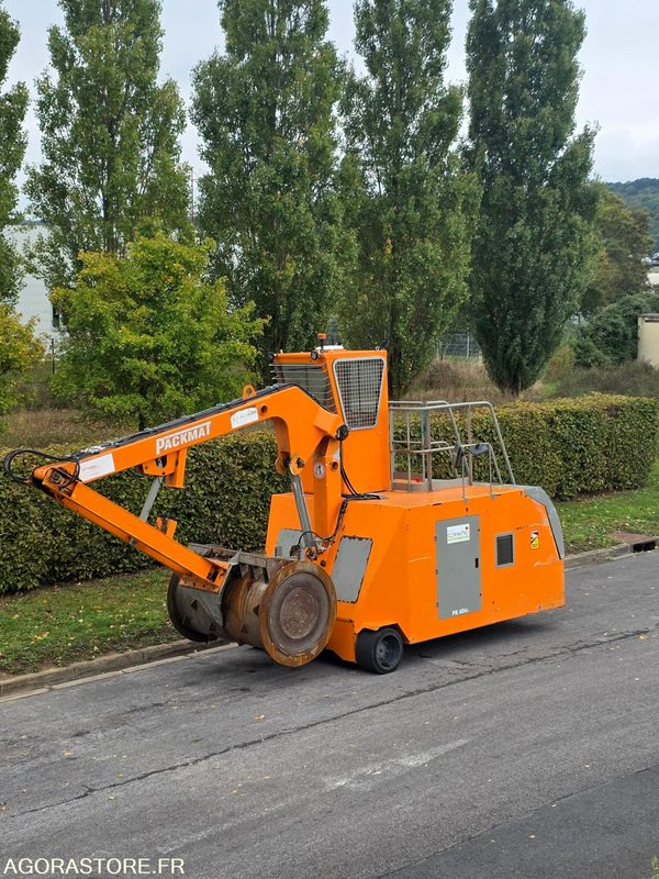 Compacteur à déchets - Véhicule de voirie/ Spécial: photos 1 Compacteur à déchets - Véhicule de voirie/ Spécial: photos 1